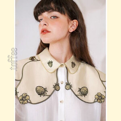 苺の植物画刺繍：ロマンティックケープ フェアリーブラウス C0161