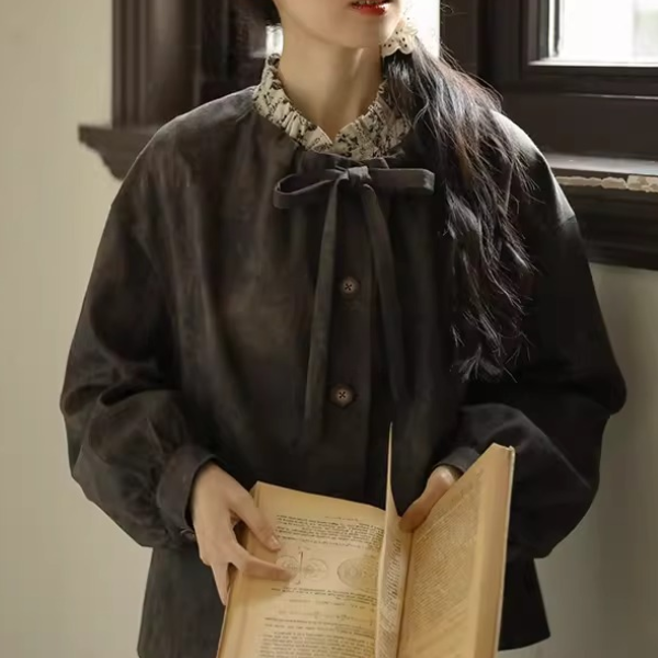 大ぶりボウタイのアンティーク風ジャケット《Z01359》