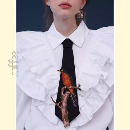 【3color】自由を纏う：手仕事の鳥刺繍タイ　C0179