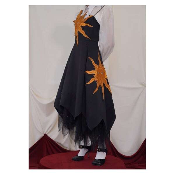 【2color】太陽刺繍サスペンダーワンピース C0080