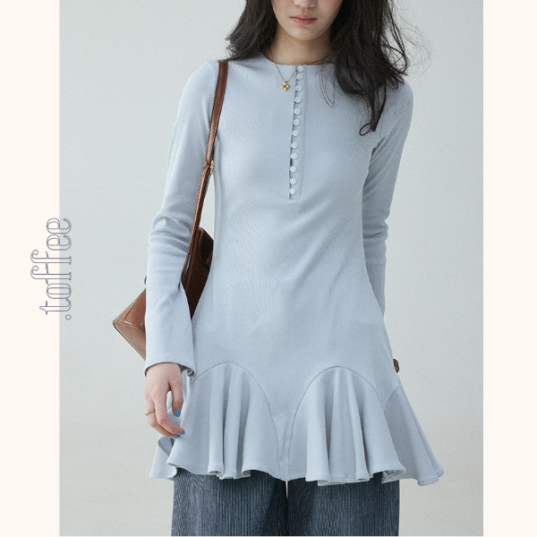 ボタンディテールペプラムトップ《Z00837》