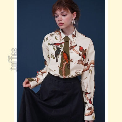 【3color】自由を纏う：手仕事の鳥刺繍タイ　C0179