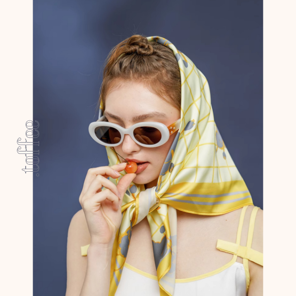 羊プリント　レモンイエローウィンドウチェック　シルキータッチ大判スカーフ C0147