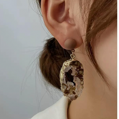 【２color】ジュエリーデザインコントラストストーンピアス AU-277