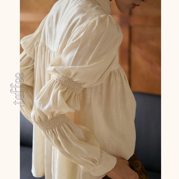 パフスリーブジャガードブラウス　《Z00808》