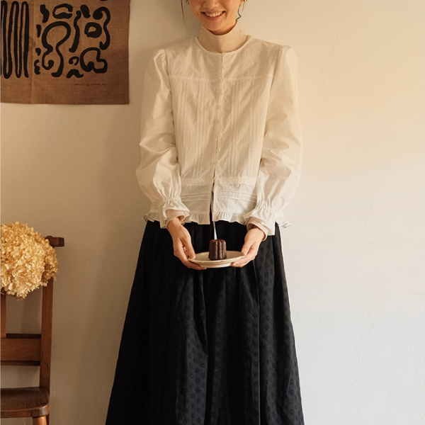 記憶のアトリエのピュアリボンブラウス《Z01157》