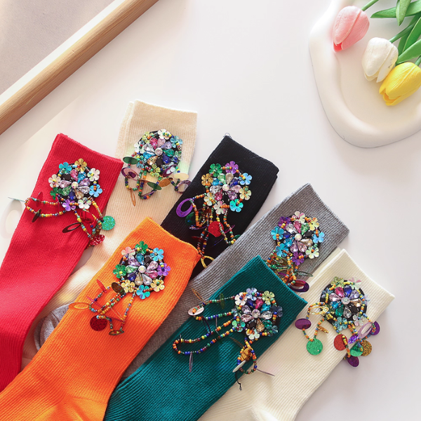 ビジュー刺繍が華やぐ5色ソックスセット《Z01118》