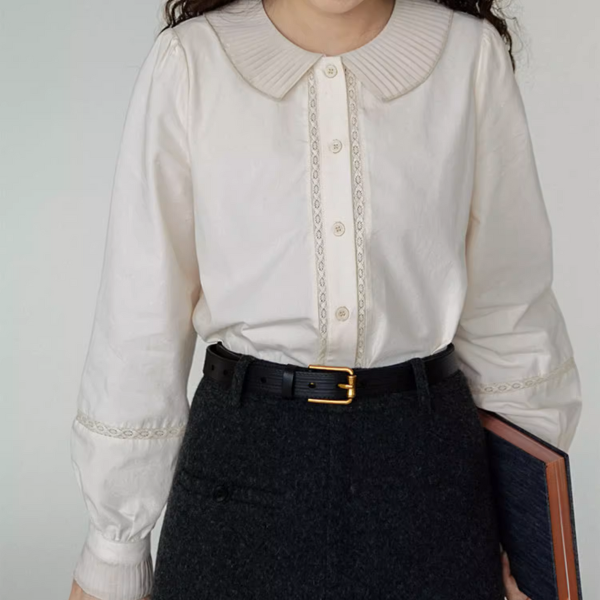 静かな午後とピンタック襟のブラウス《Z01159》