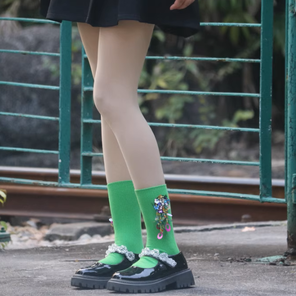 ビジュー刺繍が華やぐ5色ソックスセット《Z01118》