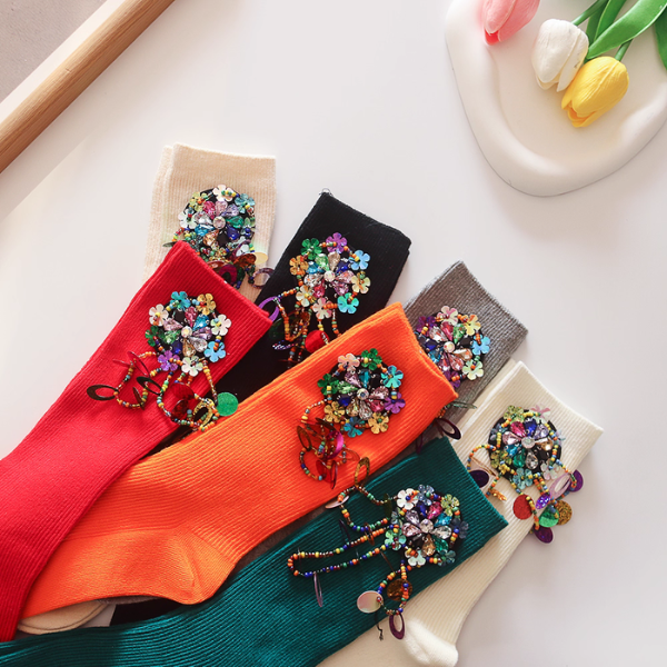 ビジュー刺繍が華やぐ5色ソックスセット《Z01118》