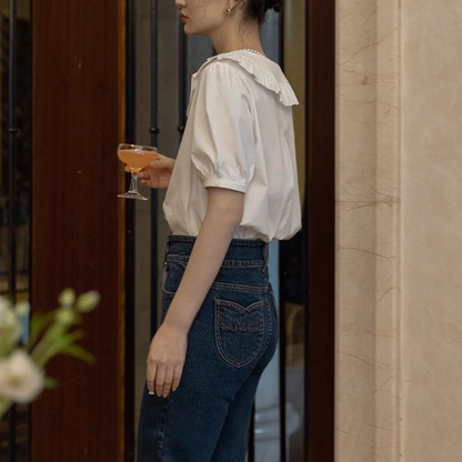 フリル襟が揺れるホワイトブラウス《Z01083》