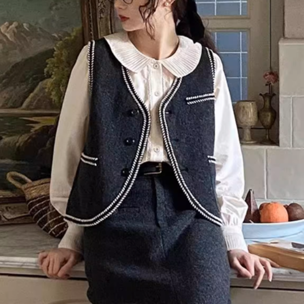 静かな午後とピンタック襟のブラウス《Z01159》