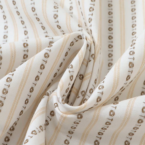 カラフル猫ちゃん刺繍入りショートスリーブシャツ《Z00909》