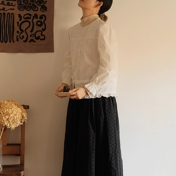 記憶のアトリエのピュアリボンブラウス《Z01157》