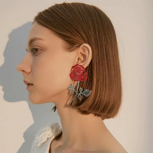 ローズモチーフメタルピアス《Z01036》