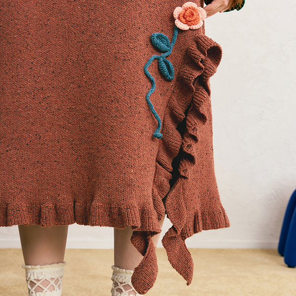 フラワー刺繍＆フリルヘムロングスカート 《Z00686》