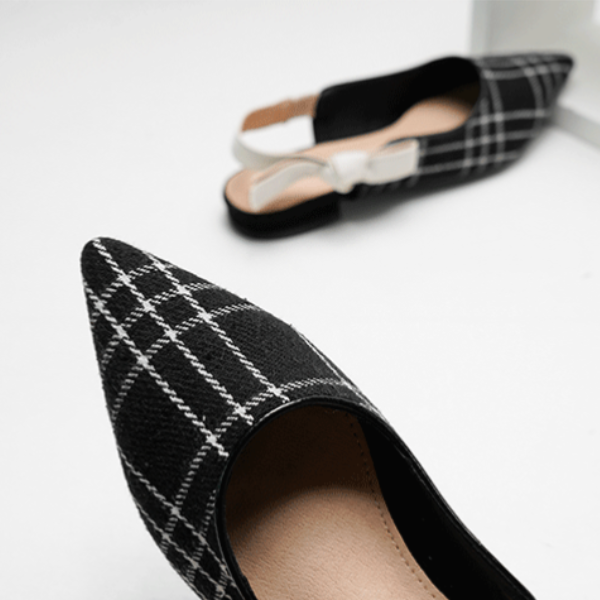 モノトーンバックストラップシューズ X-022