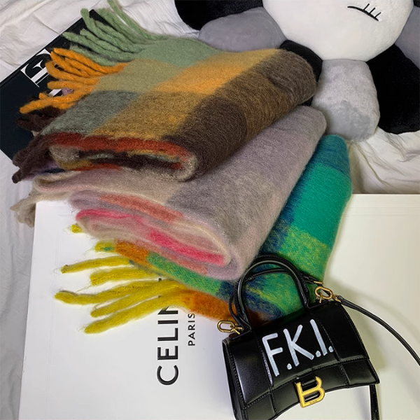 【8color】マルチカラーが映えるロング丈ブロックチェックマフラー《Z01185》