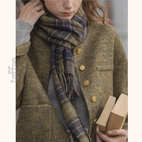 【3color】金のボタンが奏でるアートショートコート《Z01175》