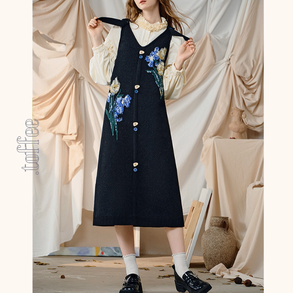 アイリスが咲くアート刺繍ワンピース《Z01129》