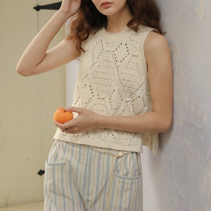 透かし編みノースリーブニットトップ Z00384