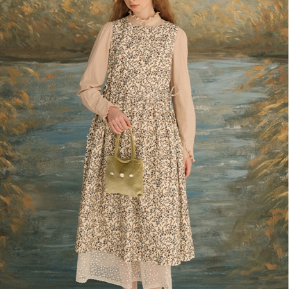 【2color】フリルネックショートブラウス　《Z00618》