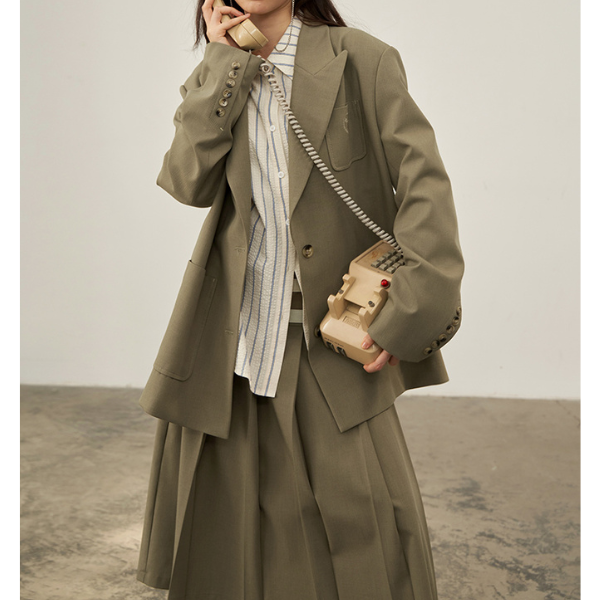 【2color】二つのベルト付きミモレ丈Aラインプリーツスカート Z00223