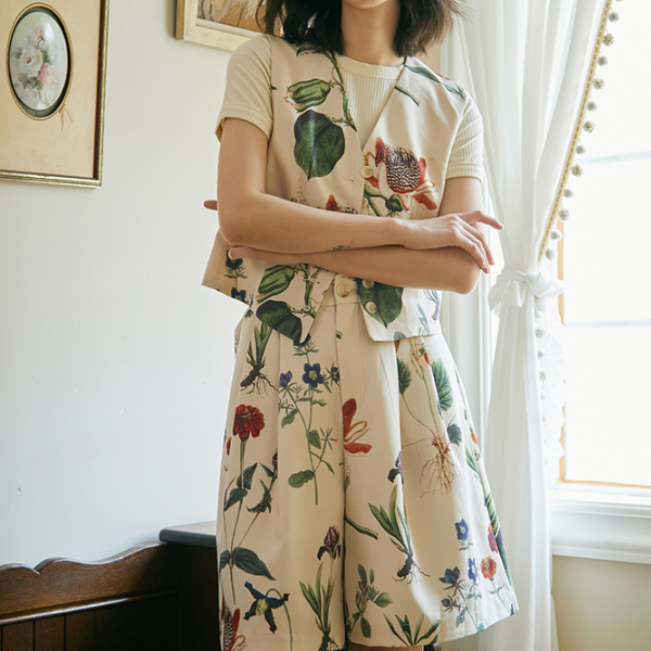 フラワープリントショートベストジャケット　AU-242