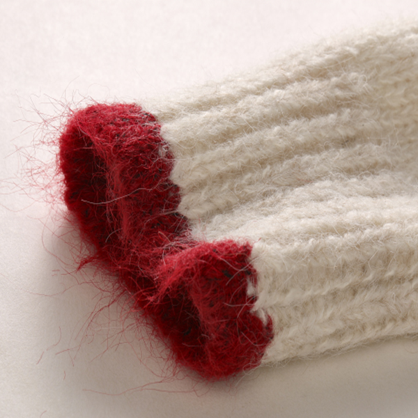 【3color】ハートボタンラウンドネックカーディガン　《Z00651》