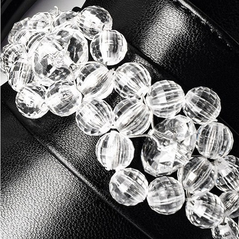 ビジューが光るブリテッシュローファー