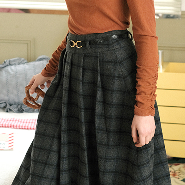 チェック柄Aラインロングスカート　Z00492