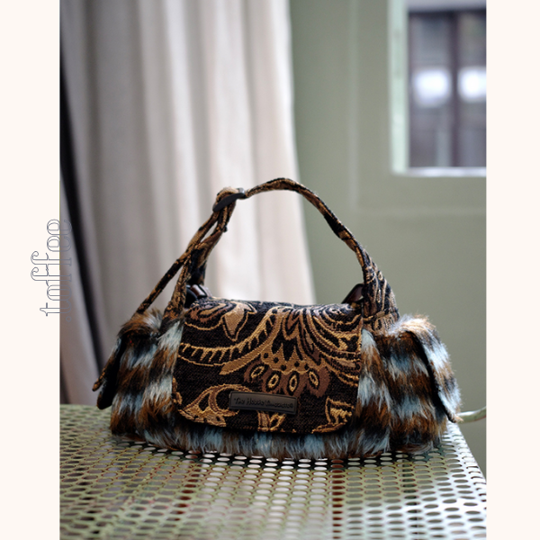 ファー付きダマスク織りショルダーバッグ　《Z00788》