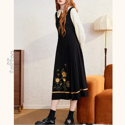 バイカラーと刺繍が映える上品プリーツワンピース《Z01207》