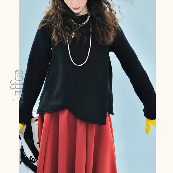 花びらカットのピコ刺繍スウェット《Z01357》