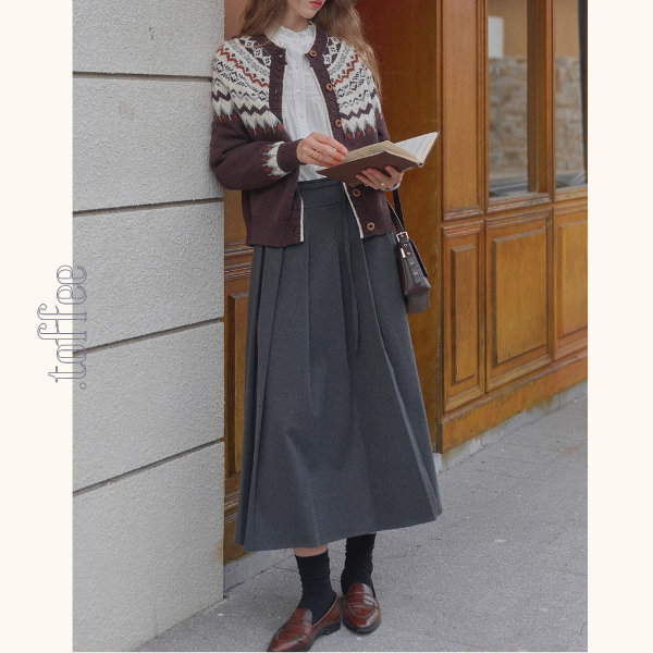 午後の街角とツイードプリーツスカート《Z01161》