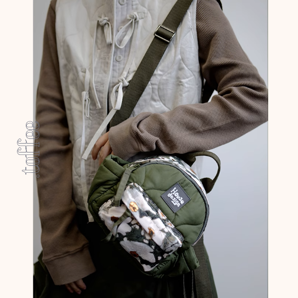 花柄＆キルティングコンパクトリュックサック《Z00938》