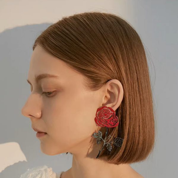 ローズモチーフメタルピアス《Z01036》