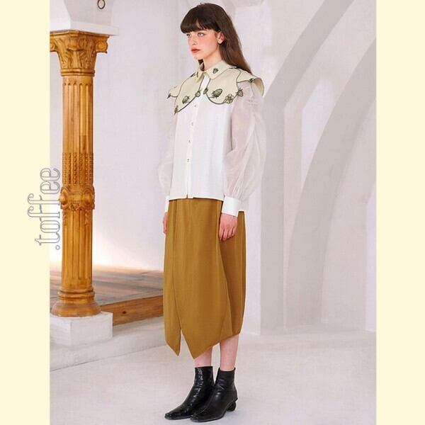 苺の植物画刺繍：ロマンティックケープ フェアリーブラウス C0161