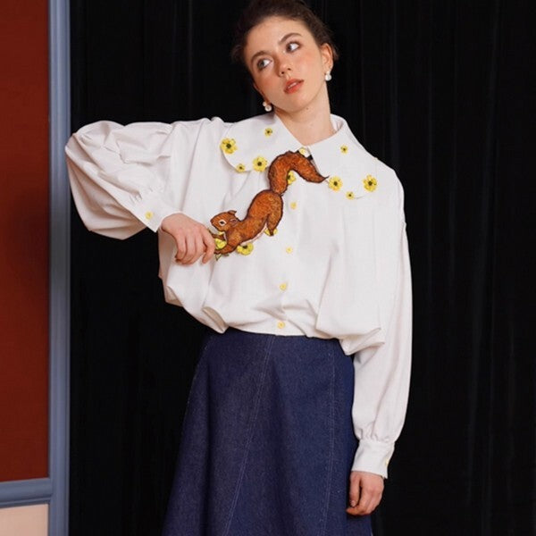 【2color】花の妖精：芸術的なお花刺繍のドールカラーブラウス 《C0191》