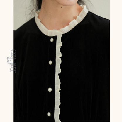 レースディテールグロッシーブラックワンピース　《Z00760》