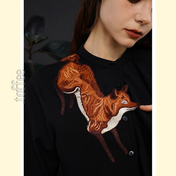 【2color】「小狐物語」森の中のキツネとアシンメトリーフリルブラウス C0182