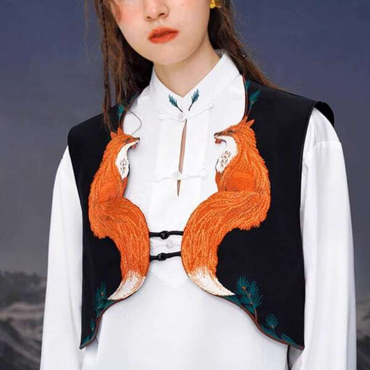 フォックス刺繍ブラックベスト C0097