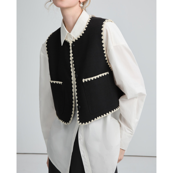 刺繍トリミングのショートベスト X-295