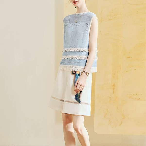 タッセル装飾ノースリーブトップ《Z00965》