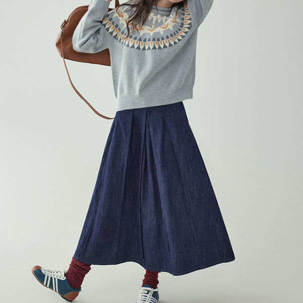 ポケット付きロングデニムプリーツスカート　《Z00732》