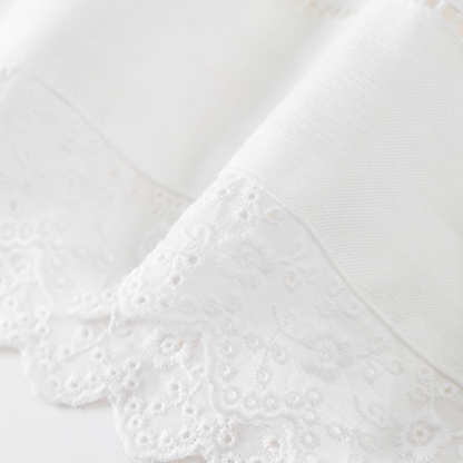 カットワークレースボックス型クロップドTシャツ《Z01002》