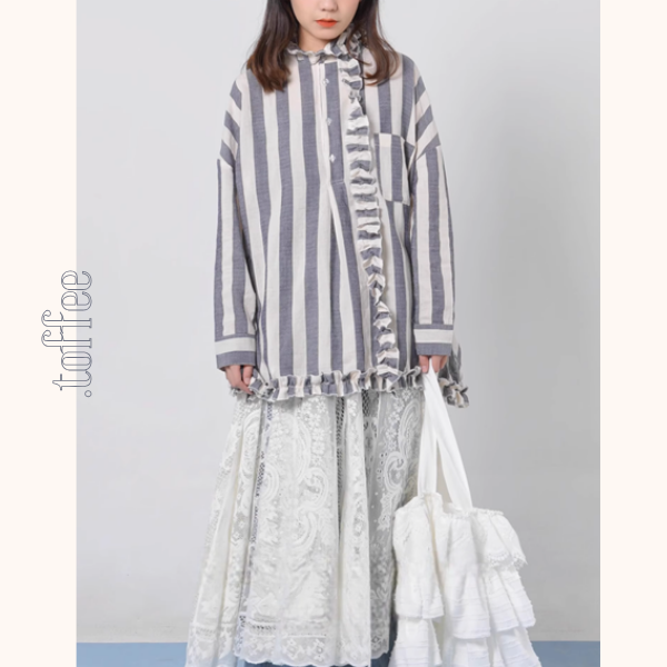 【2color】ストライプ柄フリル装飾シャツ《Z00894》