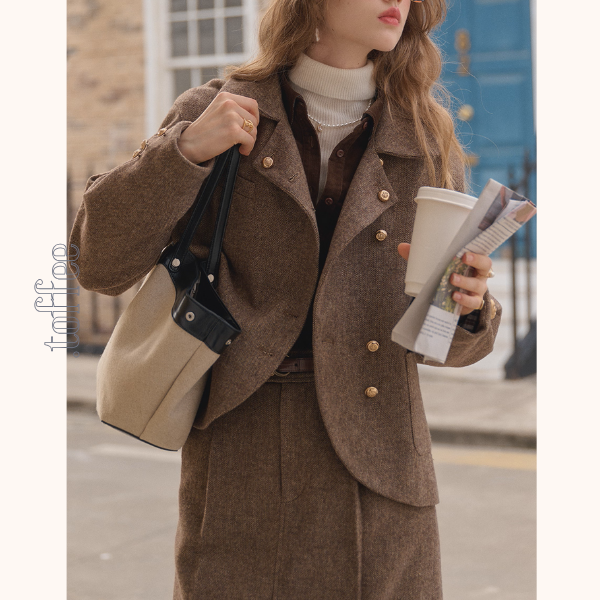 秋灯の街とクラシックツイードセット《Z01166》