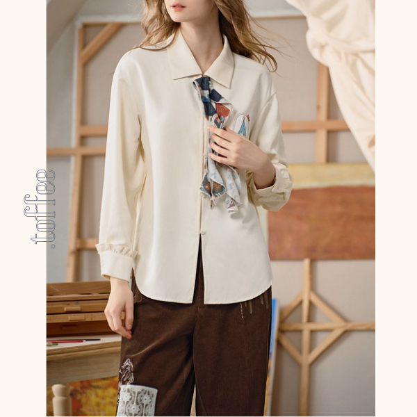 【2color】物語を結ぶリボンとアップリケのシャツ《Z01126》