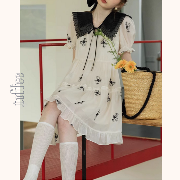 黒襟レトロフラワーの物語ワンピース《Z01088》